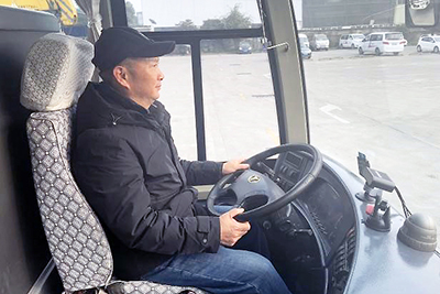 E:20232023.1212.29富临长运大邑：【优秀驾驶员】爱岗奉献无悔人生  勤恳实干坚守初心——全国道路运输安全行车二百万公里优秀驾驶员  张兑瑞官网张兑瑞1.jpg